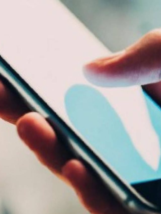 ফোনে গোপন জিনিস ফাঁস হবে এই কোড দিয়েই, জানুন