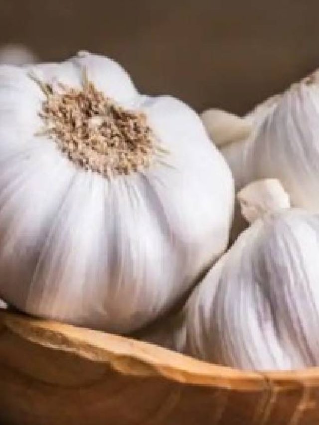রসুনের খোসায় জাদু রয়েছে, কী ভাবে কাজে লাগাবেন জানুন