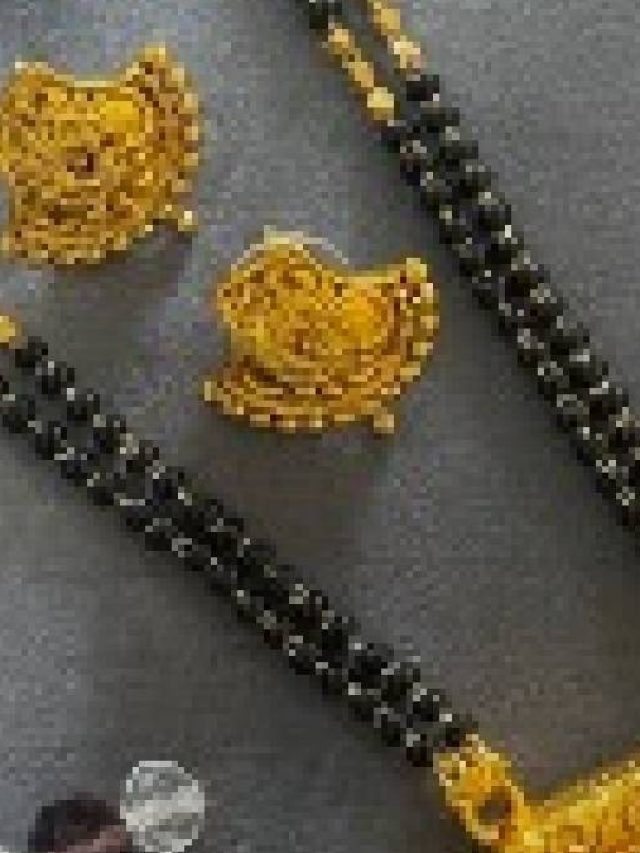 মঙ্গলসূত্র কেন কালো হয় জানেন?