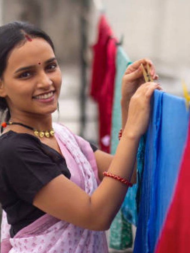 রোদে না দিয়েও শীতে জামাকাপড় শুকোবে দ্রুত, রইল দুর্দান্ত টিপস