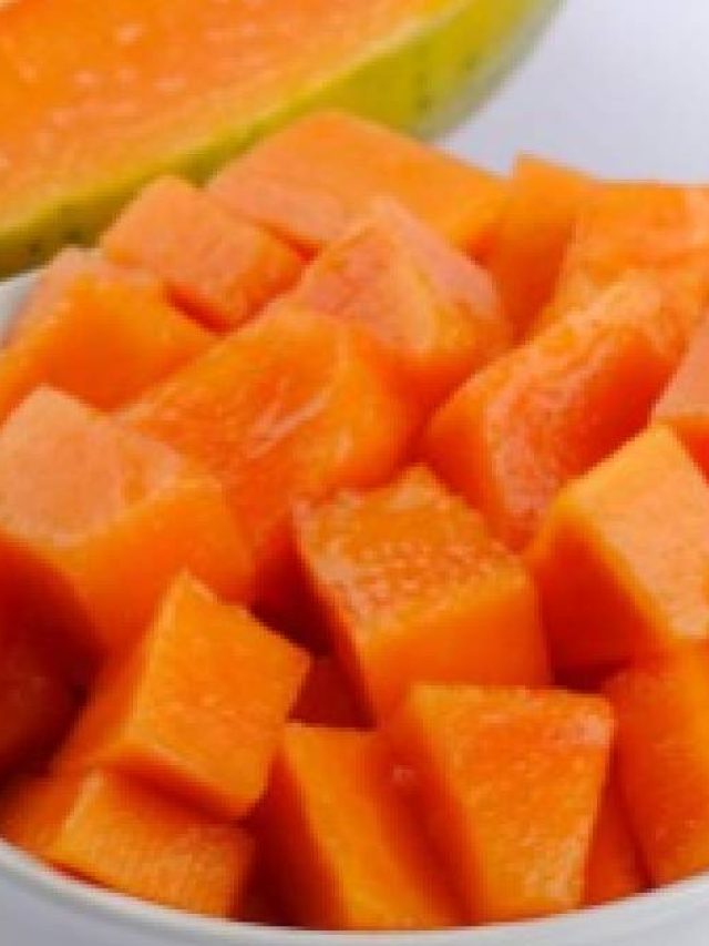 দিনের কোন সময় পেঁপে খেলে উপকার পাবেন? জানুন