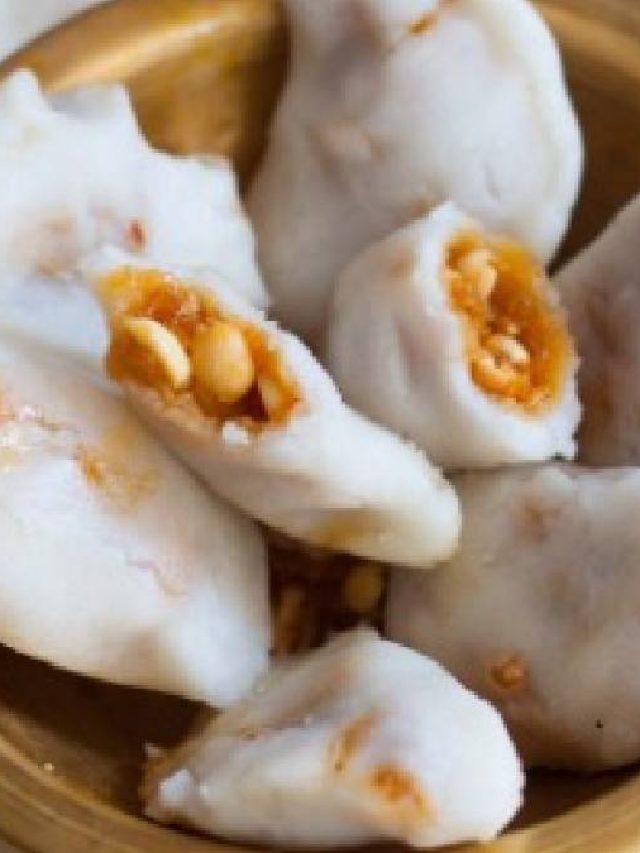 বাসি পিঠেও নরম টাটকা লাগবে খেতে, জানুন এই পদ্ধতি