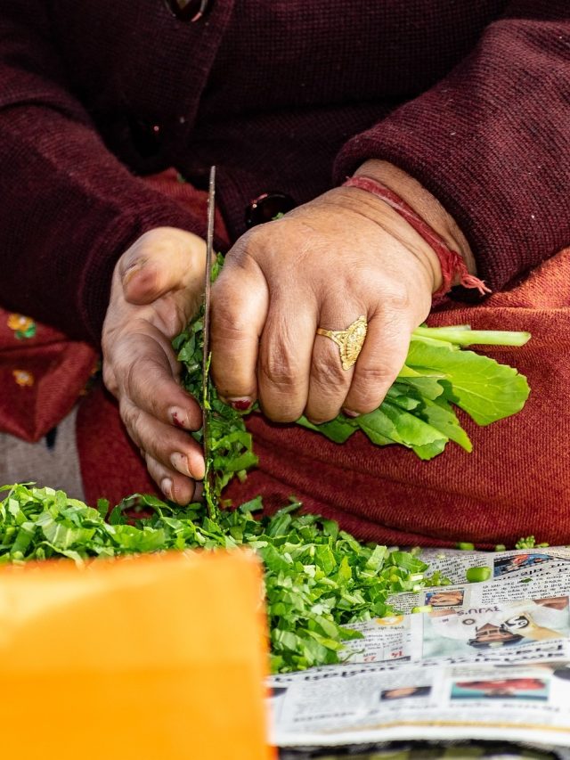 একই ছুরি বা বটিতে শাকসব্জি-ফল কাটাকুটি, উচিত কি?