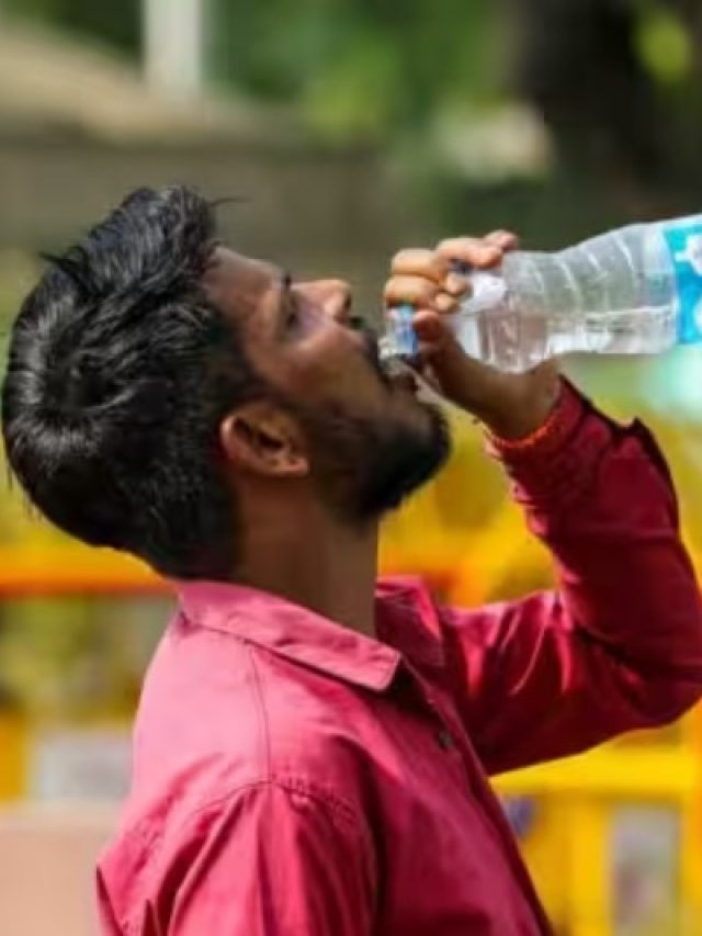 ওজন অনুযায়ী কত লিটার জল খাওয়া উচিত? জানুন