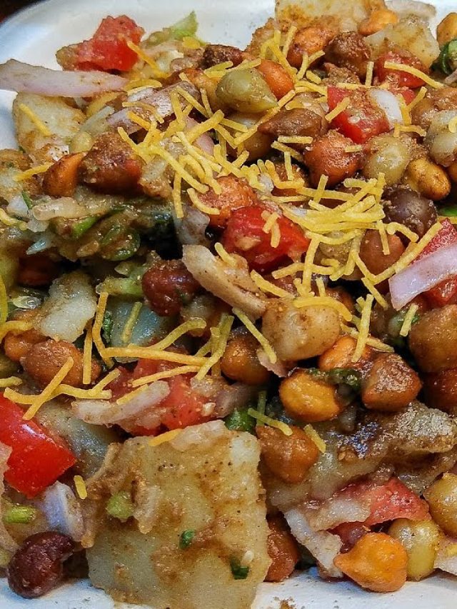 ফিরবে ছোটবেলার স্কুলের স্মৃতি, ঝাল ঝাল আলুকাবলি হবে নাকি?