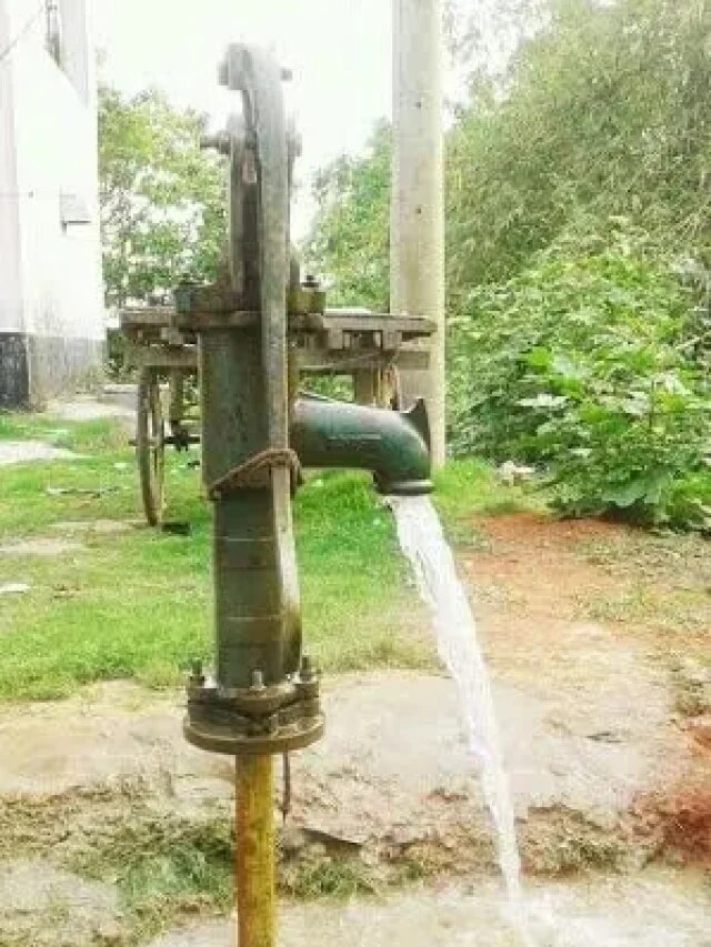 শীতকালে টিউবওয়েল থেকে গরম জল বের হয় কেন? বহু লোক জানেন না