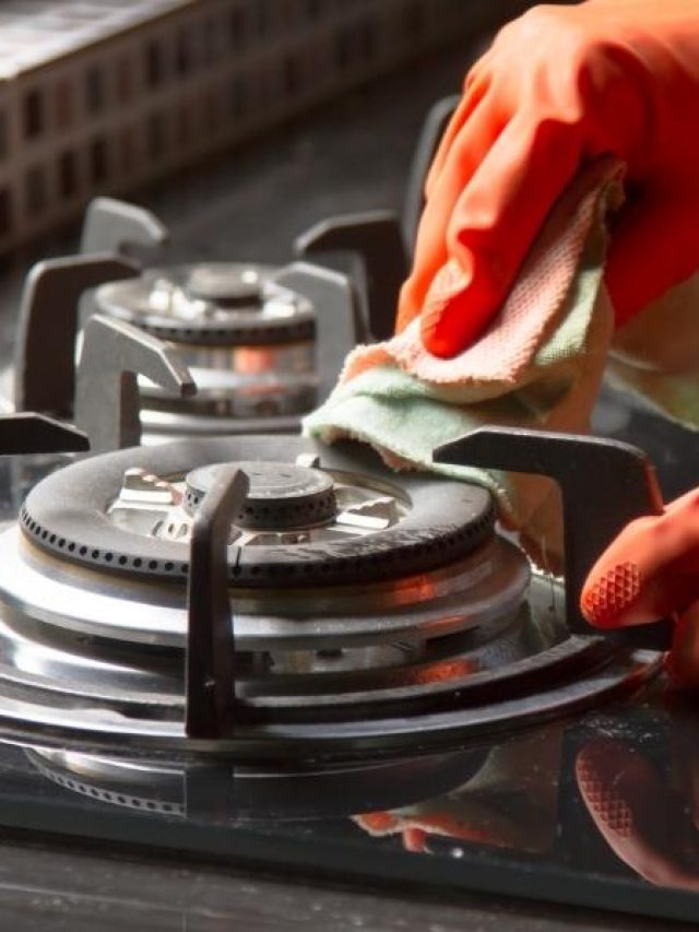 দুধ উথলে পড়ে গ্যাস বার্নারের দফারফা? মিনিটে পরিষ্কার হবে ENO-তে