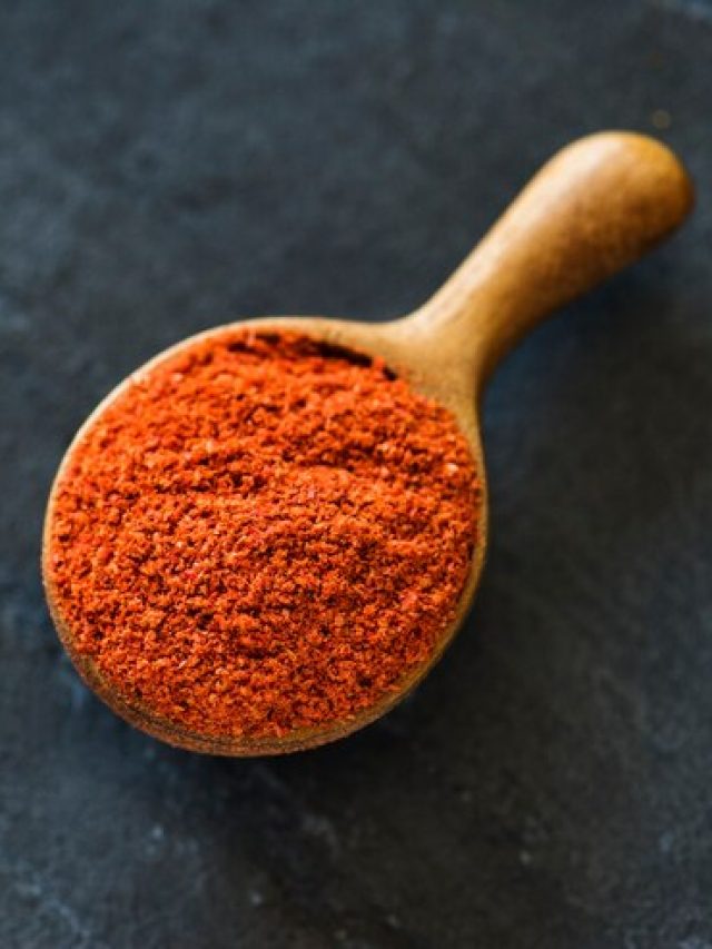 লঙ্কাগুঁড়ো ভেবে কেমিকেল রঙ খাচ্ছেন না তো? এক মিনিটে টেস্ট করুন এভাবে