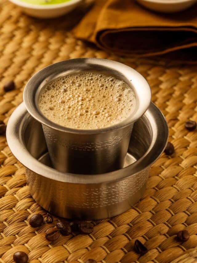 ল্যাটে-ক্যাপুচিনো ছাড়ুন, খাঁটি দক্ষিণী স্টাইলে ফিল্টার কফি পান বাড়িতেই