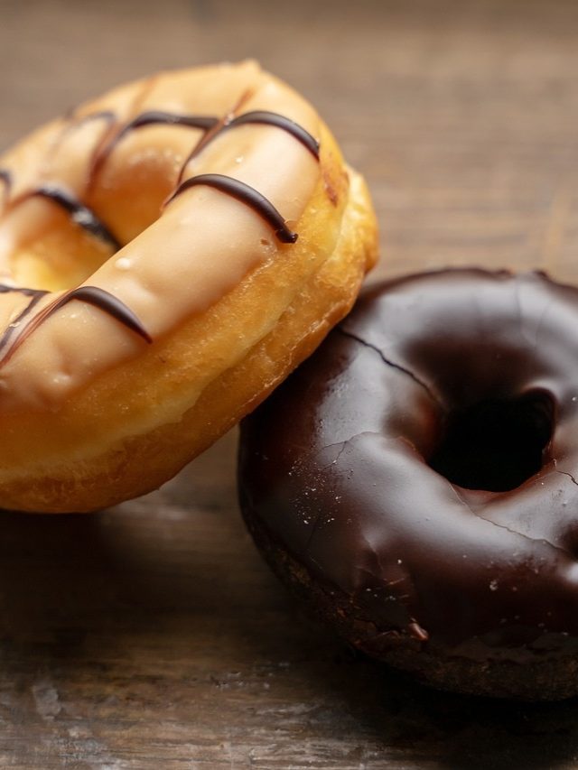 বাচ্চাদের টিফিনে এবার বানান নলেন গুড়ের ডোনাট, দেখে নিন রেসিপি…