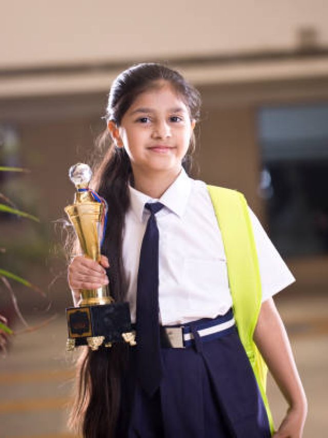 বাবা-মায়ের এসব অভ্যাস দেখেই হার্ড ওয়ার্কিং হয় সন্তানরা, জেনে নিন