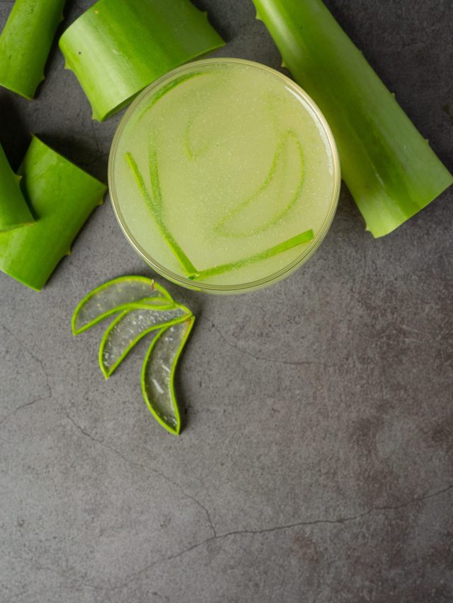 Free radical fighter, lowers blood sugar, gives good skin: 6 reasons to drink aloe vera juice