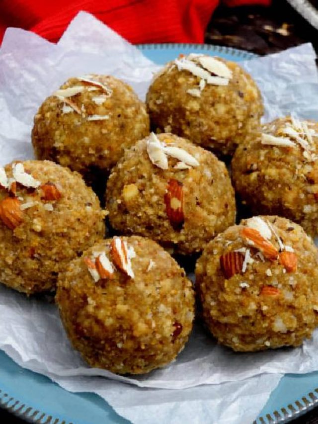 কনকনে ঠান্ডায় থাকবেন একেবারে HOT, চেখে দেখুন এই মশলার লাড়্ডু