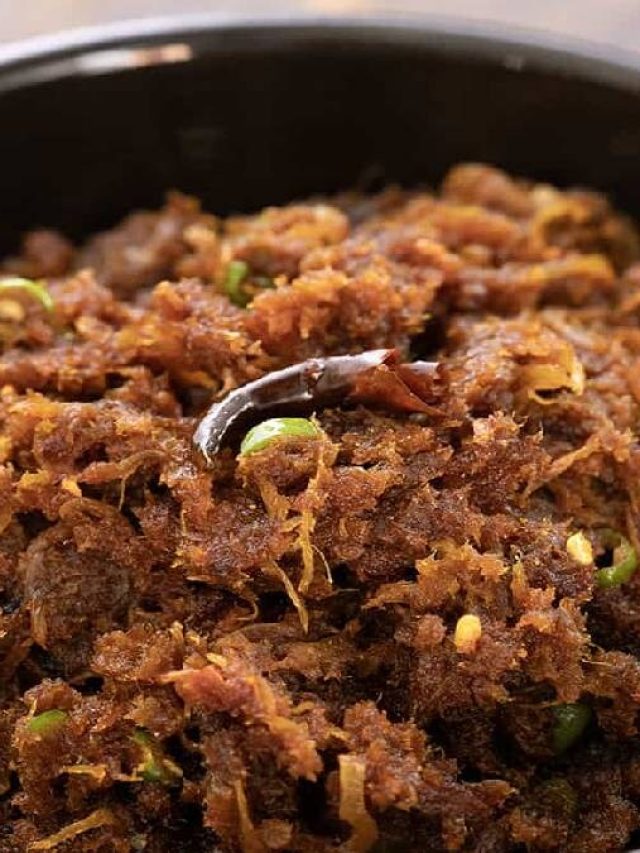 বাজে গন্ধ বলে খান না? এভাবে ঝাল ঝাল করে শুঁটকি করুন, চেয়ে চেয়ে খাবেন