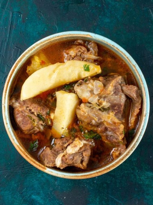 সাবধান! ৩ খাবার ভুলেও বারবার গরম করে খাবেন না, স্বাস্থ্যের বারোটা বাজবে