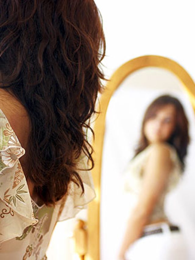 আয়না, কাঁচের দাগ তোলার ঘরোয়া টোটকা