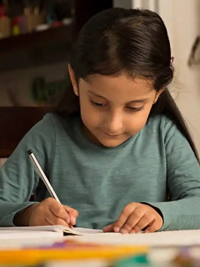 পড়তে বসে ঘুমে ঢুলু ঢুলু সন্তান? এই ৭ কাজ করলেই ফিরবে মনোযোগ