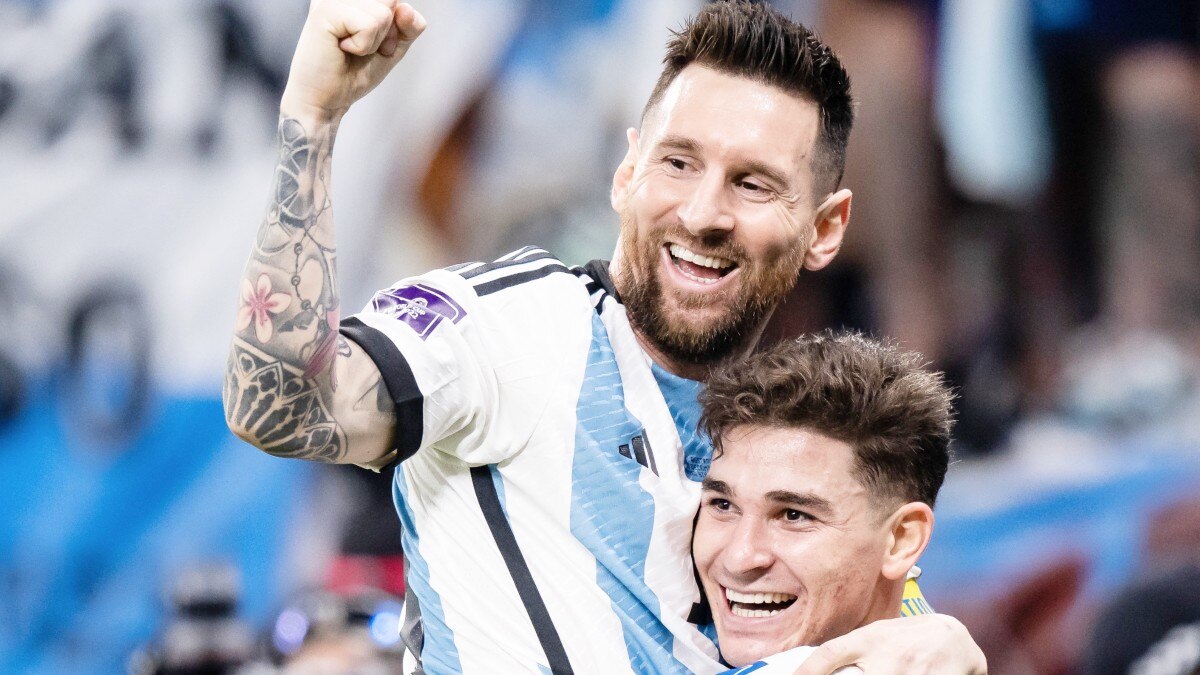 मेसी बने साल के बेस्ट प्लेयर, महिलाओं में इस स्टार ने जीता अवॉर्ड