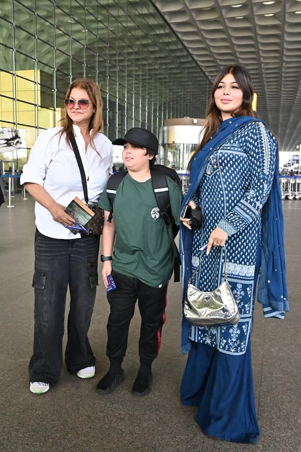 सर्जरी या बढ़ती उम्र का असर? आयशा टाकिया को पहचानना मुश्किल, फैन्स बोले- 'सोचा न था' - 37 year old ayesha takia unrecognizable in rare appearance salman khan actress left industry shocking