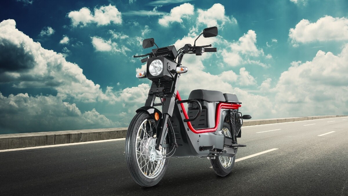 52 साल पहले लॉन्च हुई तो मचाया था बवाल! बेहद कम दाम में आई इलेक्ट्रिक E-Luna