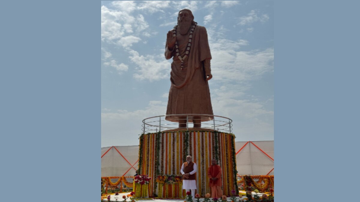 PM मोदी ने किया संत रविदास की प्रतिमा का अनावरण, देखें Video