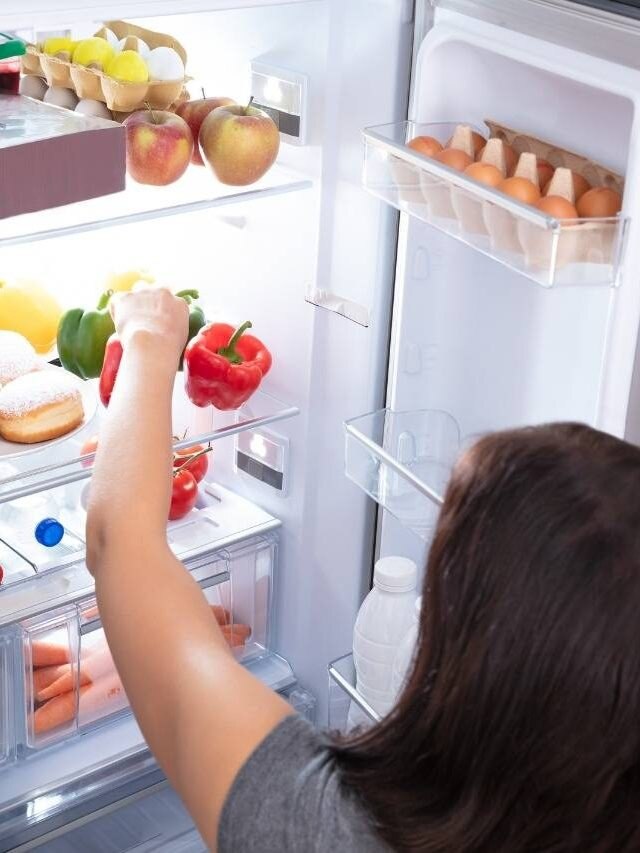 হতে পারে বিষ, ভুলেও ফ্রিজে রাখবেন না এই খাবারগুলি