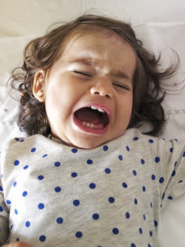 বাচ্চা সারা রাত জেগে থাকে! রইল টিপস