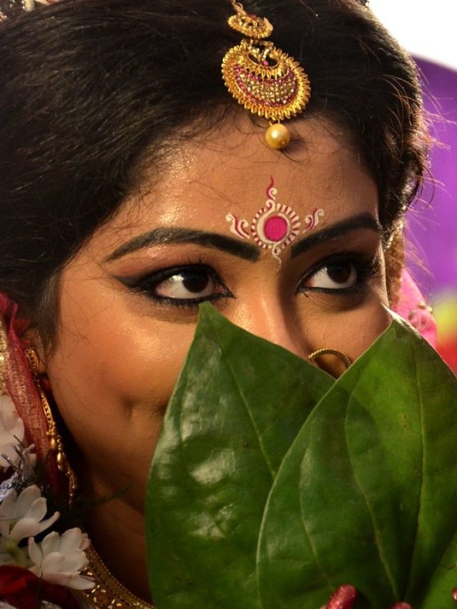 নতুন বউকে একথা একেবারেই বলতে নেই, জানুন