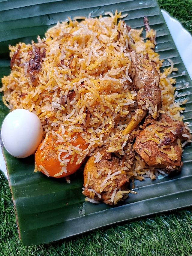 ফ্রিজে চিকেন কারি রয়েছে? ওটা দিয়েই বিরিয়ানি বানিয়ে ফেলুন, রইল রেসিপি