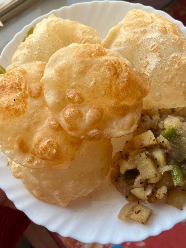 তেল-ঘি ছাড়া জলেই বানান নরম ফুলকো লুচি, এই পদ্ধতিতে বানালে অবশ্যই সম্ভব