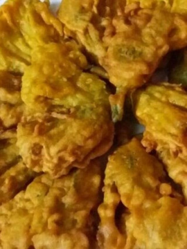 মুচমুচে কুমড়ো ভাজা সঙ্গে পাতলা ডাল, ভাত উঠবে ঝপাঝপ