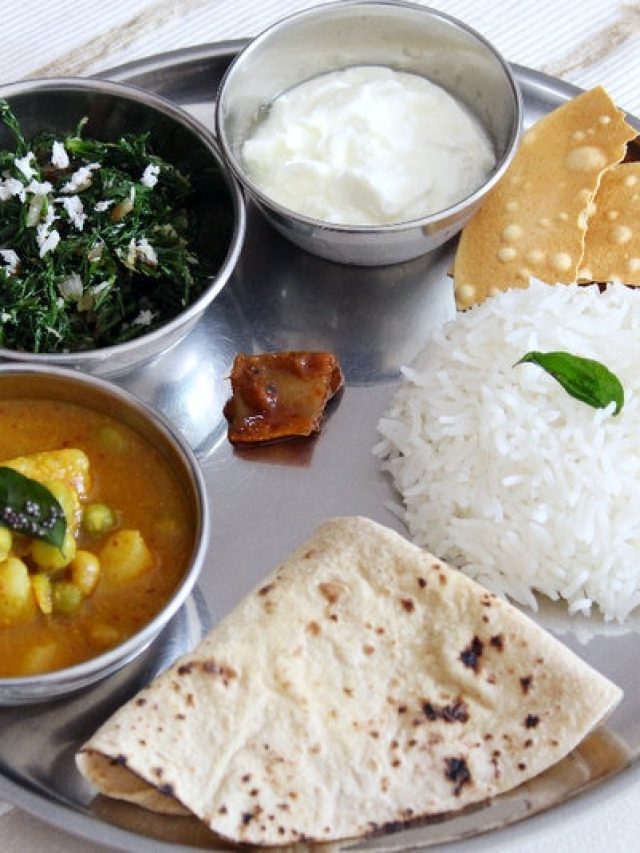 ভাত ছাড়লেই ডায়াবেটিস কন্ট্রোলে, বদলে কী খাবেন?