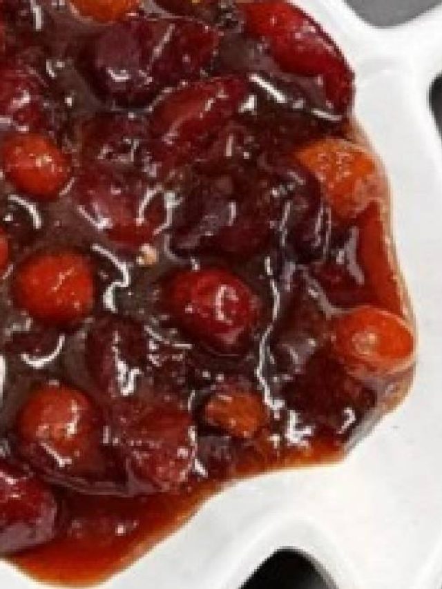 জিভ চেটেই যাবেন শুধু, কুল আর টমেটো দিয়ে বানান এই চাটনি, রেসিপি