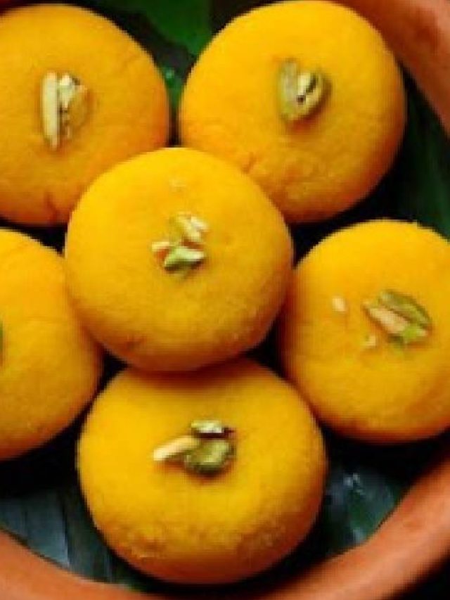 গরমে মুখমিষ্টি করুন  আম সন্দেশ দিয়ে,  ঘরে বানানোর রেসিপি