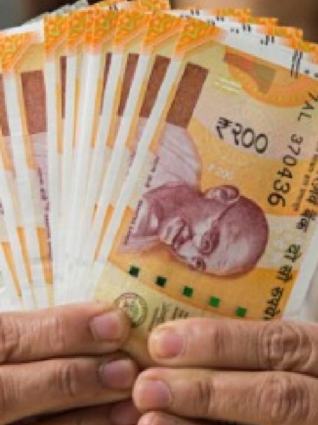 স্ত্রী শুধু আপনার টাকা ভালবাসেন? এই টিপস মানলেই খেলা ঘুরবে