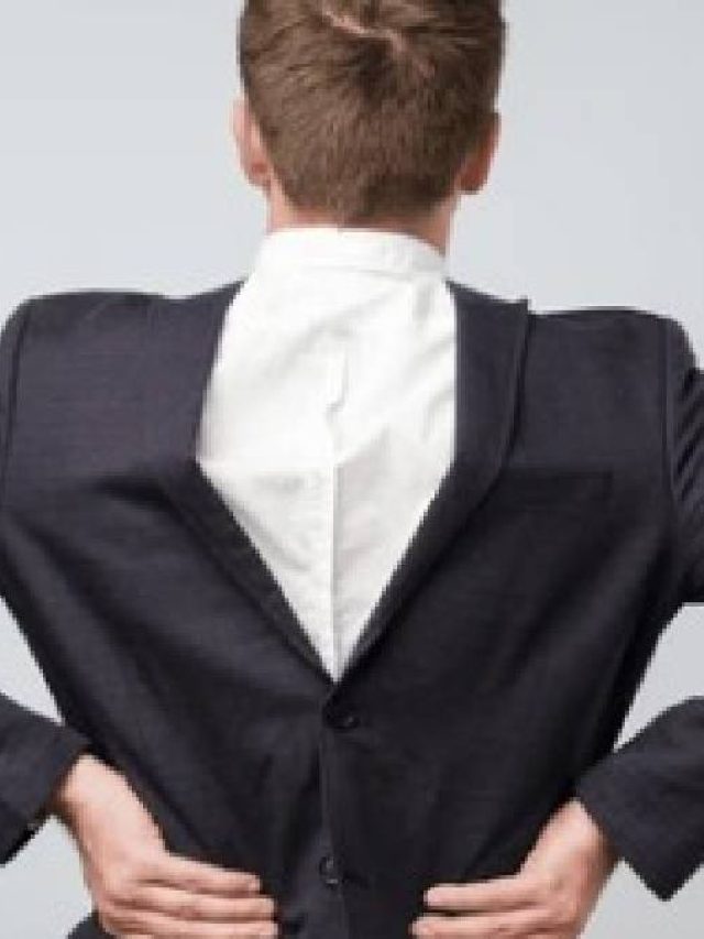 ভুল করে পোশাক উল্টো পরেন? জীবন বদলে যেতে পারে, কী হয়? জানুন