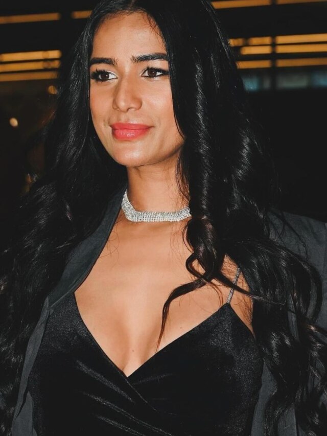 Model-actor Poonam Pandey dies of cervical cancer at 32, says PR team; her fans react