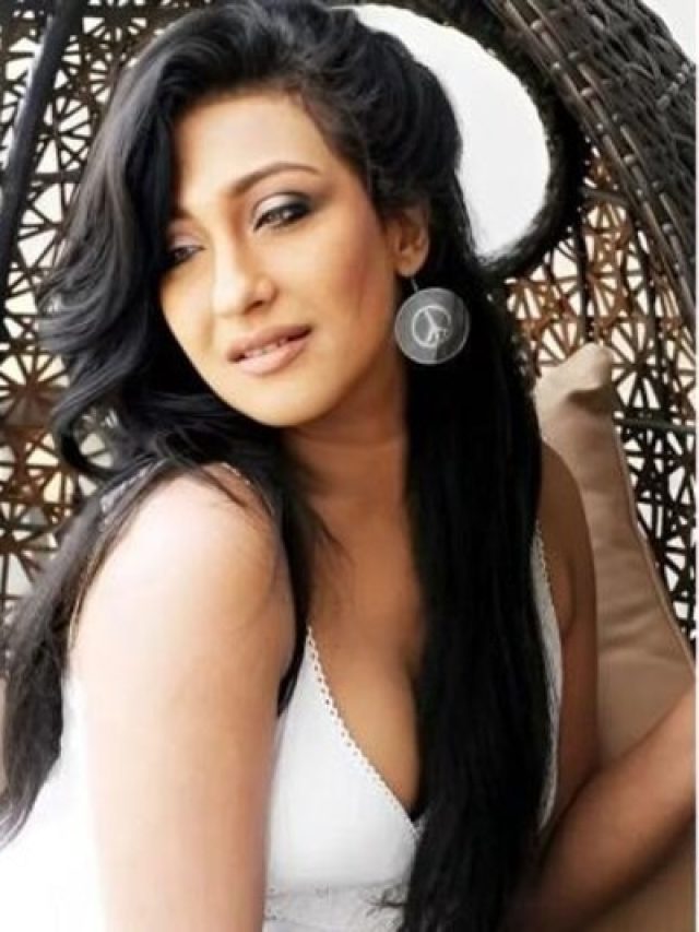 শীতের শুকনো ত্বককে করে তুলুন তারকাদের মতো গ্ল্যামারাস, পার্লারে যেতে হবে না