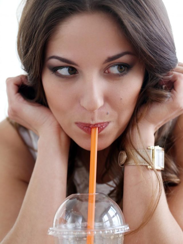 ক্লান্তি-ডিহাইড্রেশন থেকে মুক্তি, বাড়িতেই বানিয়ে নিন  ORS