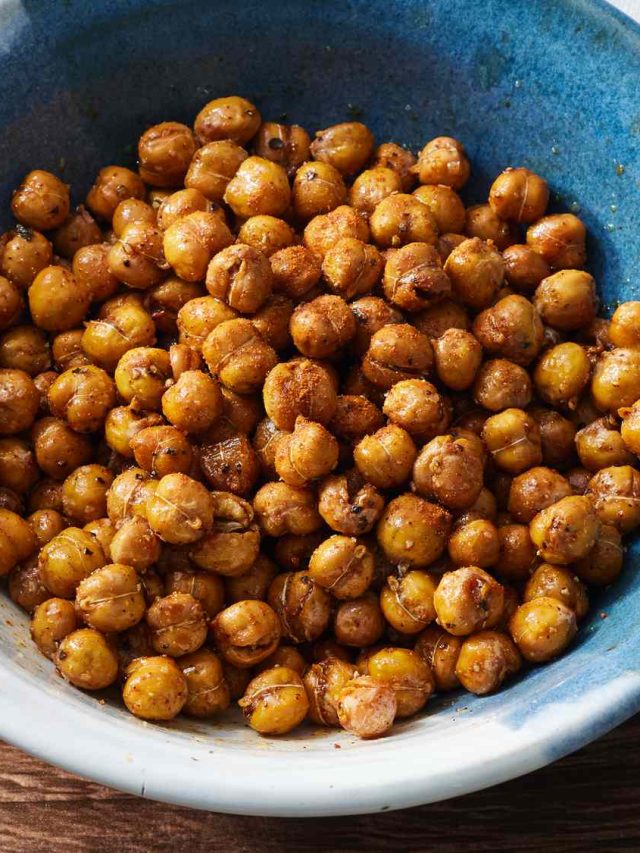 তুড়ি দিয়ে ওড়ান সুগারকে, ভরপুর গ্ল্যামার চাইলে খেতে হবে ভাজা ছোলা