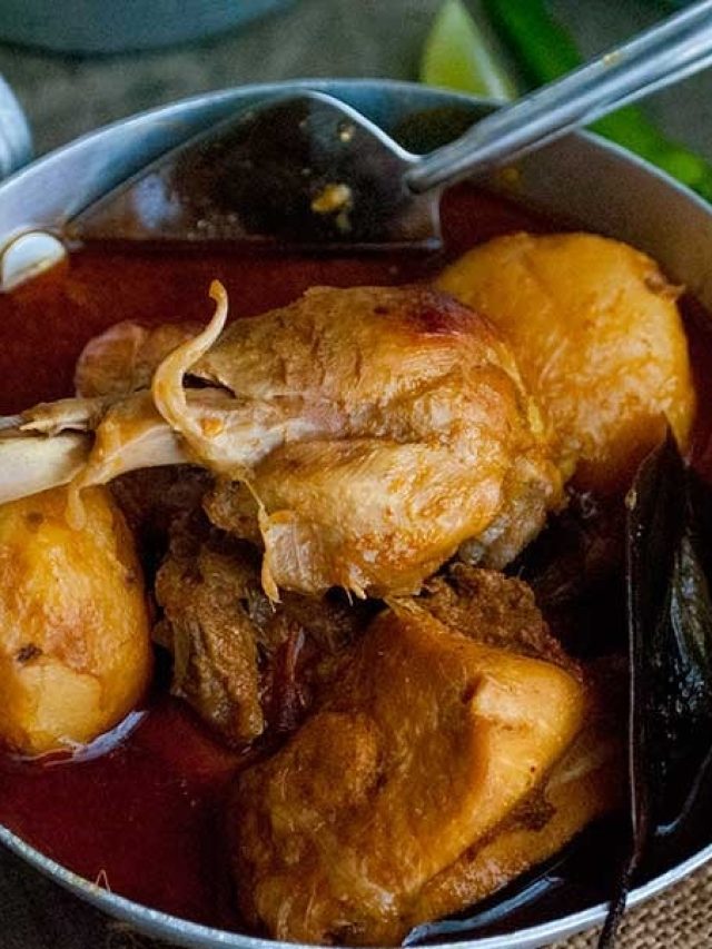 চিকেনের ঝোল হবে টকটকে লাল, রইল সহজ এই টিপস