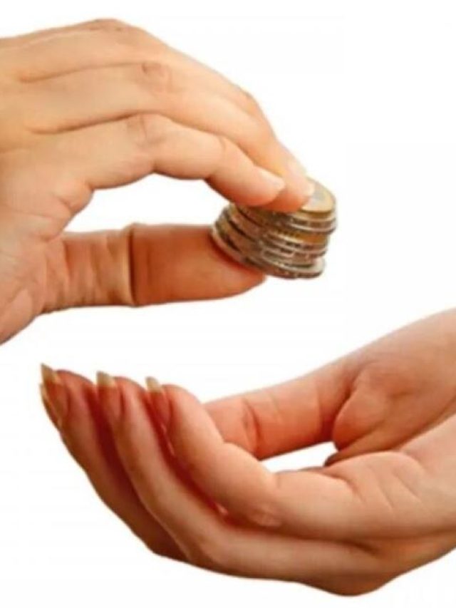 শাস্ত্র মতে এই ৪টি জিনিস দান করা অশুভ