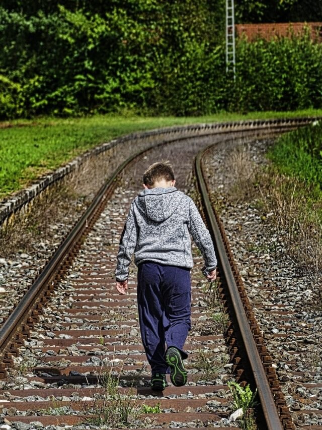 সন্তানের দায়িত্বজ্ঞান কম? রইল পথে আনার  জরুরি পরামর্শ