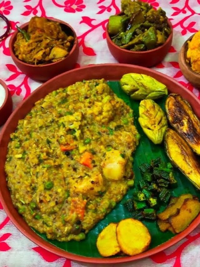 সরস্বতী পুজোয় অঞ্জলির পর খিচুড়ি দিয়ে পেটপুজো, রইল একেবারে সহজ রেসিপি