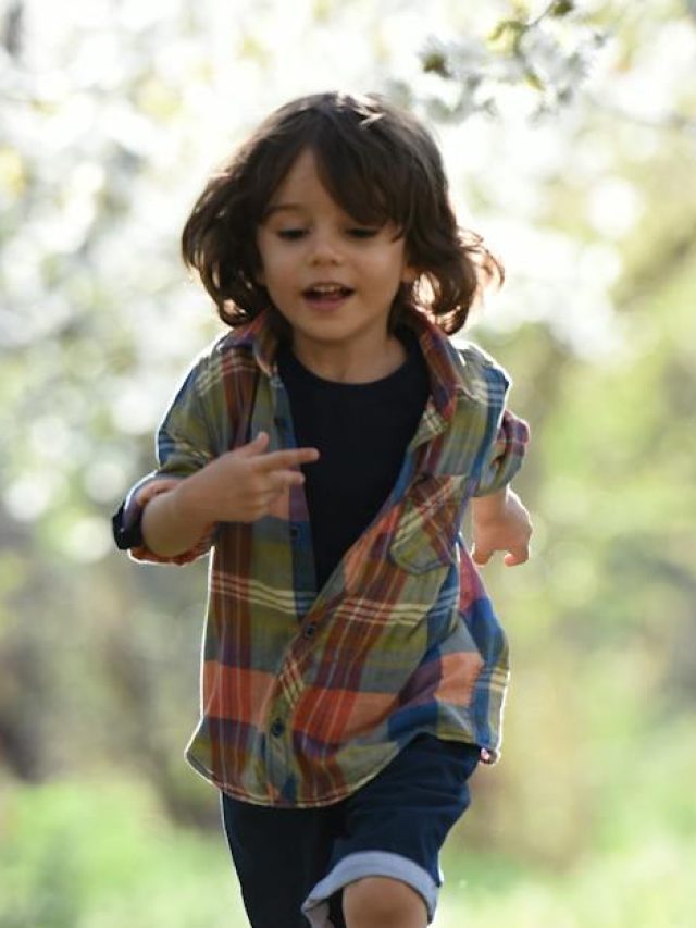 নিজের প্রতি থাকবে অগাধ আস্থা, এই ৫ টিপসেই কনফিডেন্স বাড়ান সন্তানের