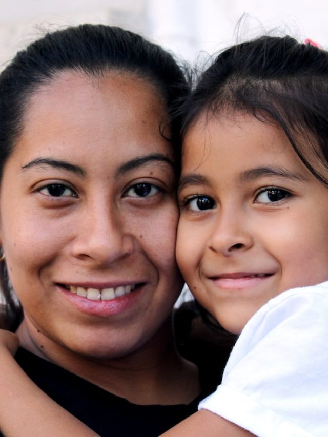 সন্তানের মনের কথা বুঝতে চান? এই ৫ টিপস কাজে লাগান