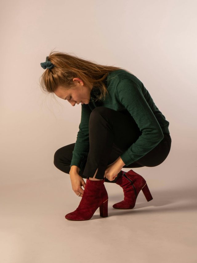 বেশিক্ষণ হাই হিল পরলেই গোড়ালিতে ব্যথা? থাকল মুক্তির সহজ সমাধান