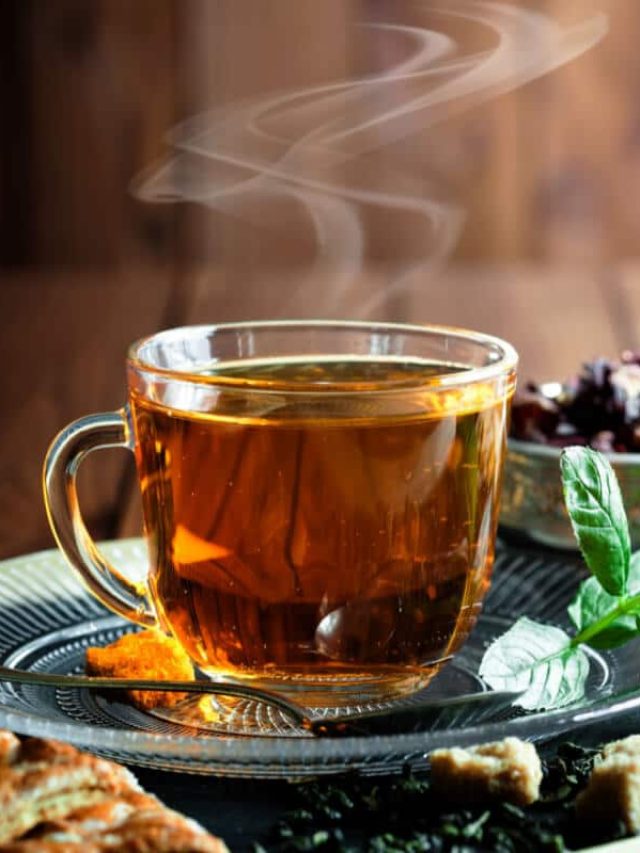 লিকার চা খেলে কি ত্বক শ্যামলা হয়ে যায়?