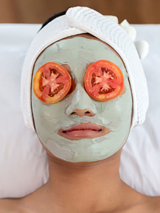 দামি ফেসিয়াল ভুলে যাবেন, মুখে ফর্সাভাব আনতে এভাবে লাগিয়ে দেখুন টমেটো