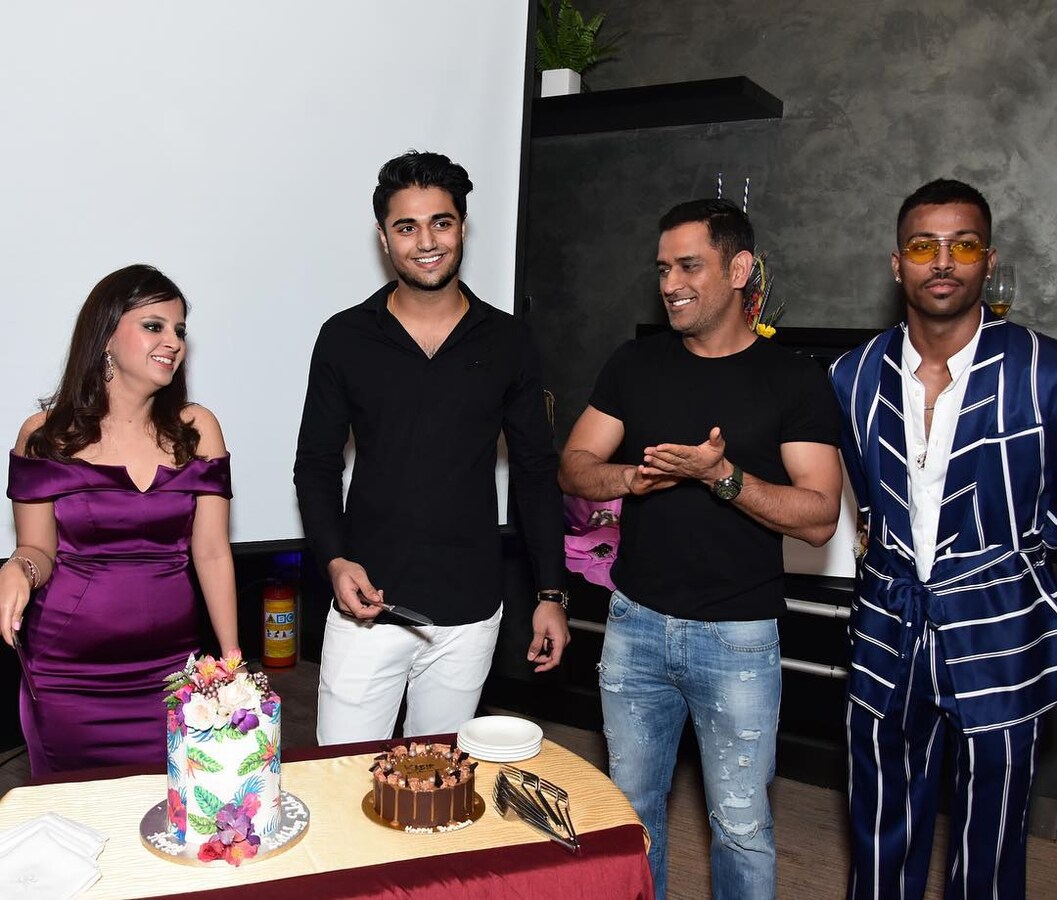 44769468 947794522078679 3514175106105946768 n करोड़पति बिजनेसमैन को डेट कर रहीं कृति सेनन? मिस्ट्री मैन का धोनी से है खास कनेक्शन! - 33 year old kriti sanon linked with uk based businessman kabir bahia who is related